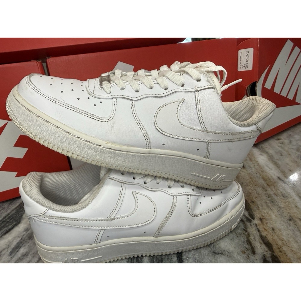 Nike Air Force 1 W Sz 8.5 Triple White